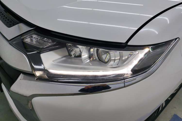 Used Mitsubishi Outlander 2021 Revised Version 2.0L Two-Wheel Drive Enjoyment Edition 5 Seats
