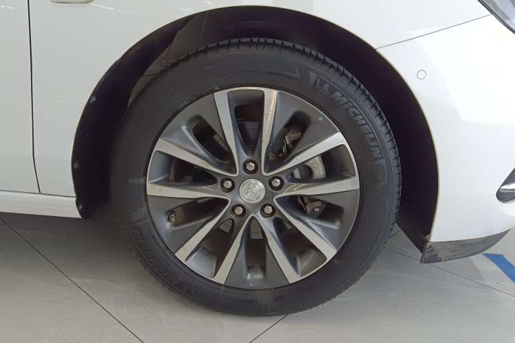 Used Buick GL6 2019 18T 6-Seater Connected Luxury Version China V Standard
