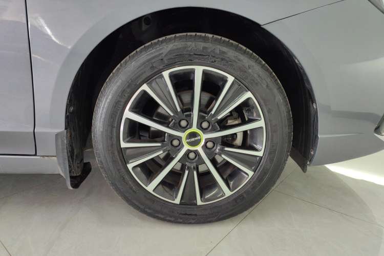 Used Roewe i5 2021 1.5L Manual Platinum Edition
