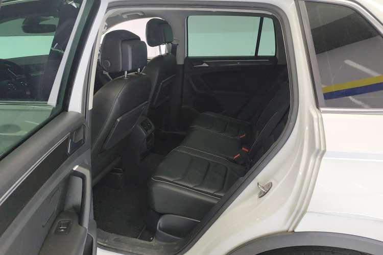 Used Volkswagen Tiguan 2018 330TSI All-Wheel-Drive Innovation Model
