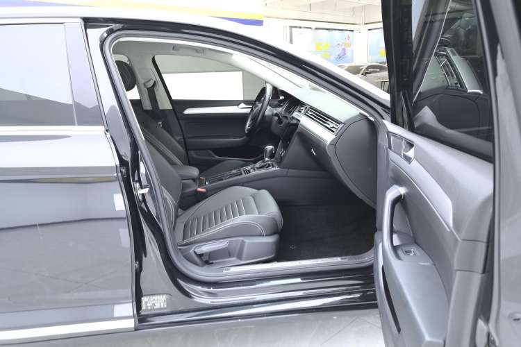 Used Volkswagen Magotan 2020 280TSI DSG Comfort Edition