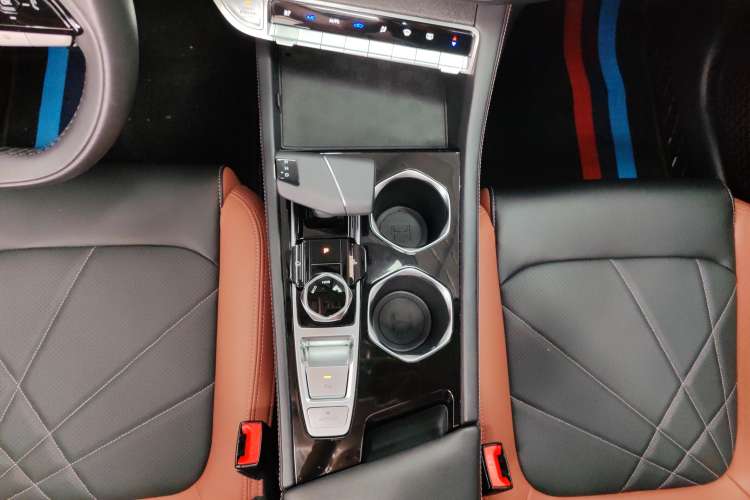 Used Changan Eado 2023 Changan Edition PLUS Blue Whale NE 1.4T GDI DCT Prestige Version
