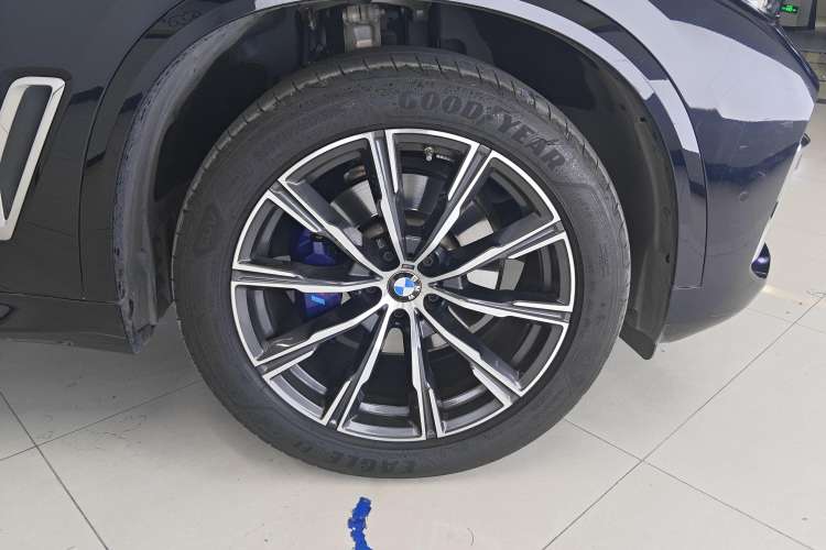 Used BMW X5 2022 Restyled xDrive 30Li Luxury Version M Sport Package
