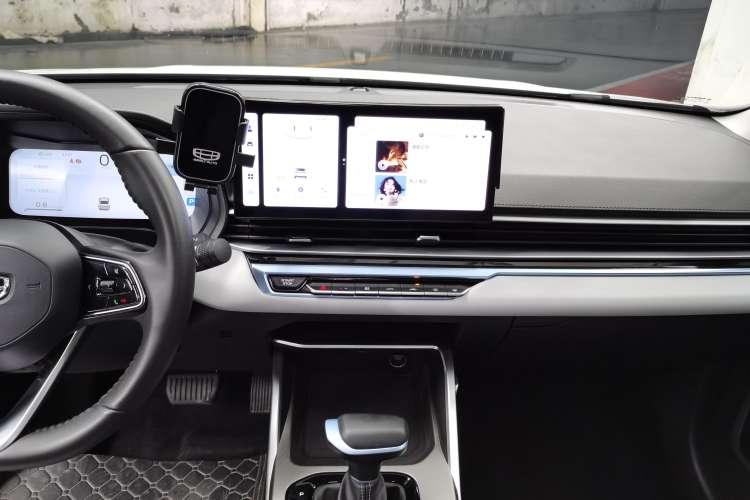 Used Geely Auto Emgrand 2023 4th Generation Champion Edition 1.5L CVT Flagship Model
