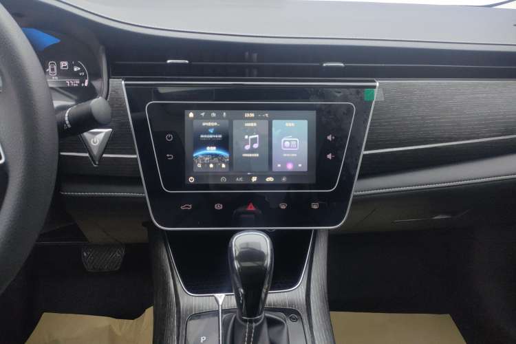 Used Venucia D60 2023 PLUS 1.6L XL CVT Yue Ling Edition
