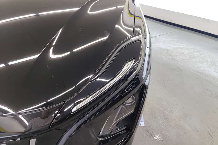 Used Hongqi E-QM5 2023 Base Travel Edition
