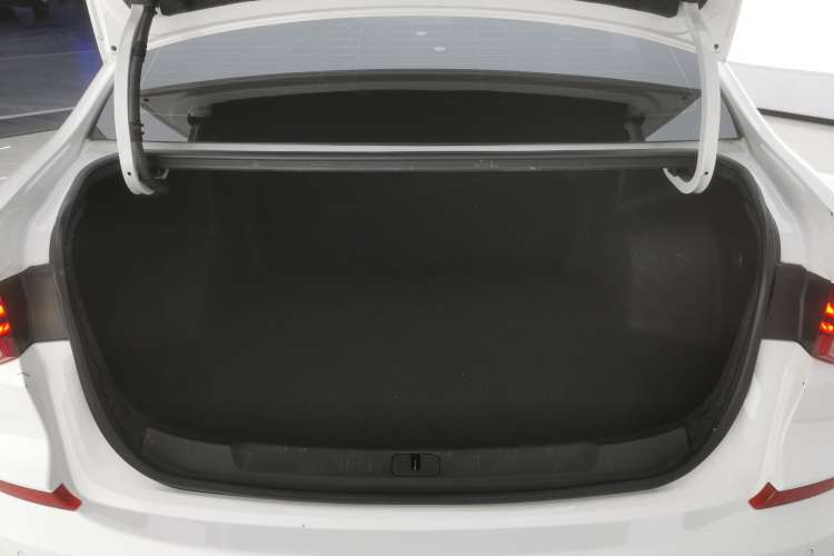 Used Chevrolet Monza 2020 Light Hybrid RS 330T Automatic Comfort Edition
