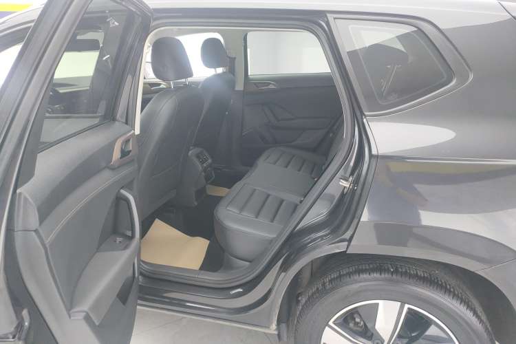 Used Volkswagen Tharu 2022 280TSI Two-Wheel Drive Comfort Edition
