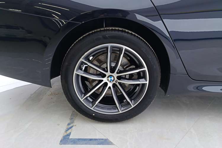 Used BMW 5 Series 2022 Second Facelift 525Li M Sport Package
