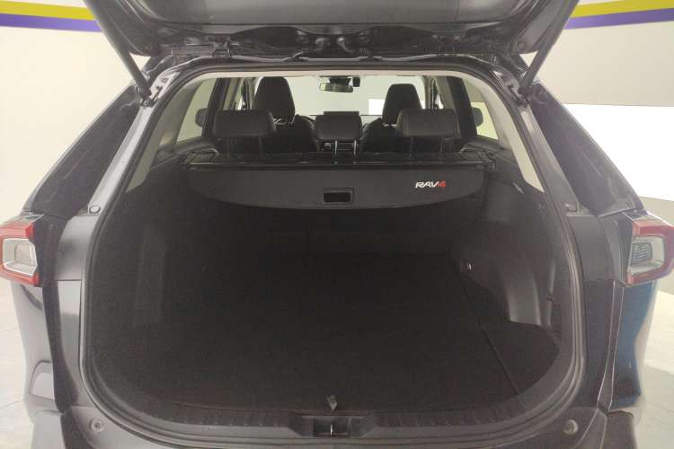 Used Toyota Wildlander 2020 2.0L CVT 4x4 Luxury Edition