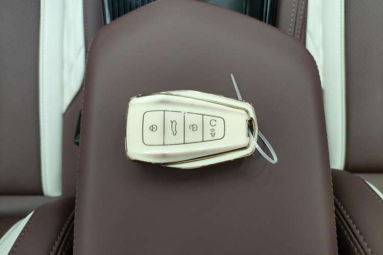 Used Geely Auto Monjaro L 2021 2.0TD DCT EVO Two-Wheel Drive Prestige Version
