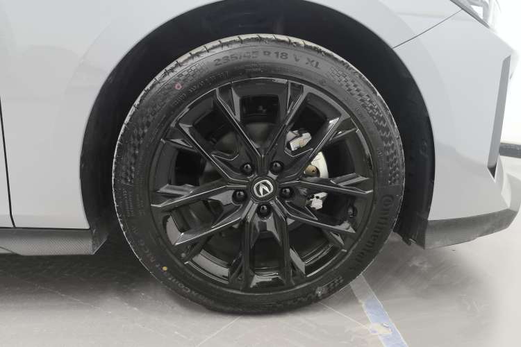 Used Changan UNI-V 2024 1.5T Prestige Edition
