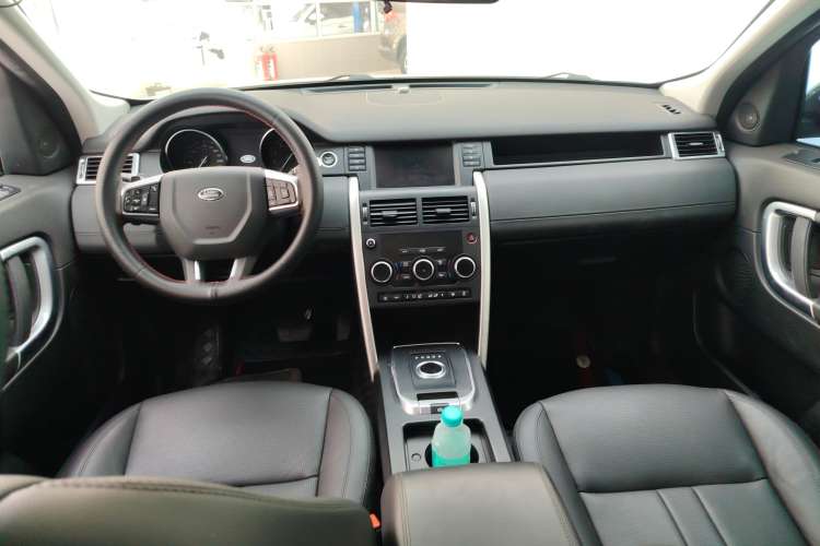 Used Land Rover Discovery Sport 2018 240 PS SE Version
