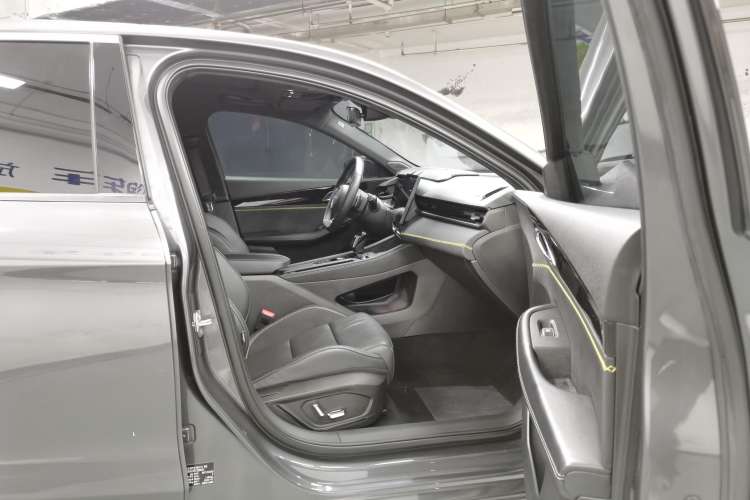 Used Lynk & Co 03 2023 1.5TD DCT JingPro
