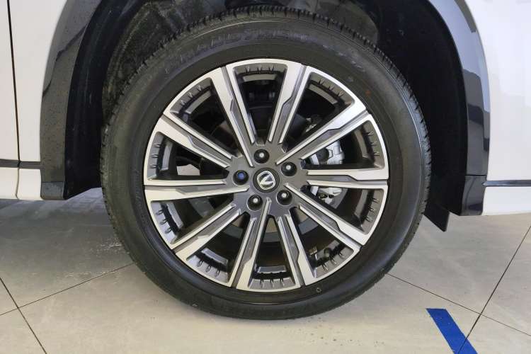 Used Changan CS75 PLUS 2024 3rd Generation Champion Edition 2.0T Intelligent Drive Performance Model
