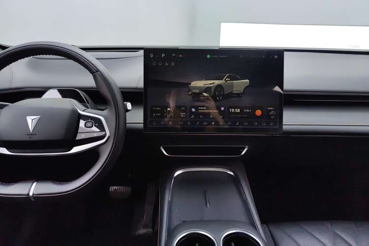 Used  S07 2023 200Max Range-Extended Version
