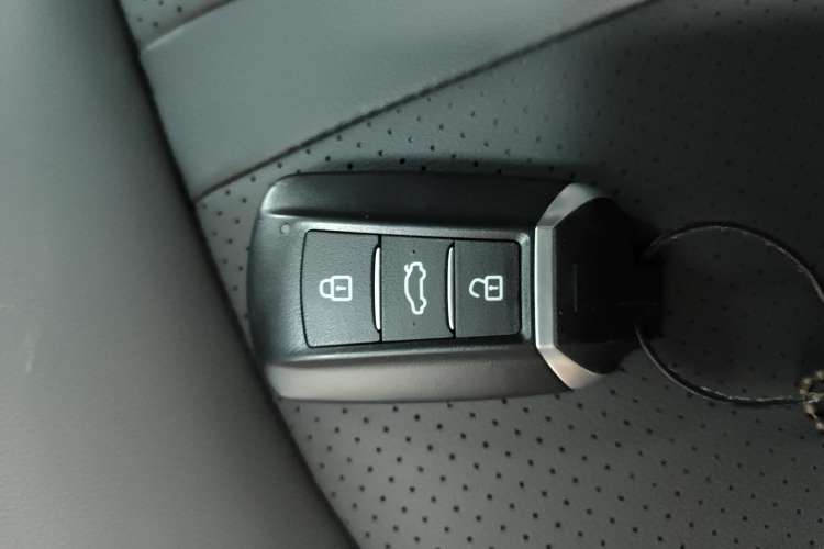 Used Dongfeng Aeolus Yixuan 2024 1.5L Automatic JingSu Edition
