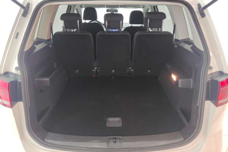 Used Volkswagen Touran 2016 Touran L 280TSI DSG Style Edition
