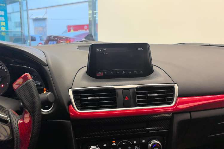 Used Mazda Mazda 3 Axela 2017 Sedan 1.5L Automatic Luxury Model Emission Standard China V
