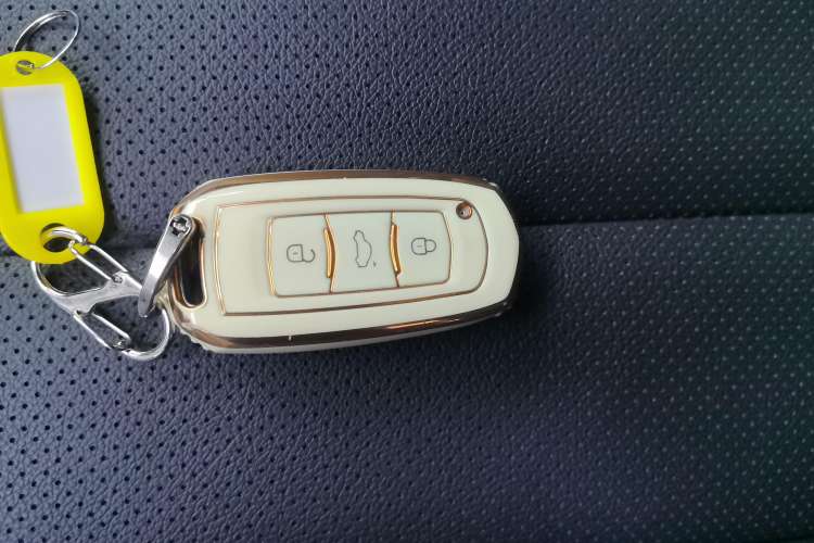 Used Geely Auto Vision X3 2020 1.5L CVT Luxury Model
