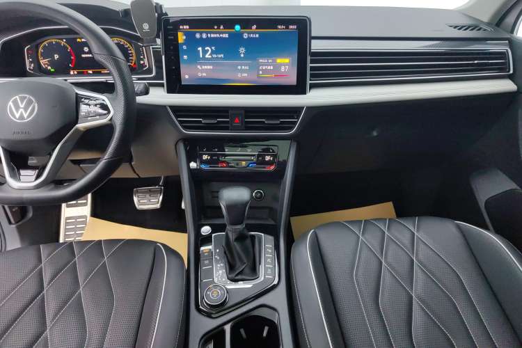 Used Volkswagen Tiguan L 2023 380TSI Automatic All-Wheel Drive R-Line Enhanced 7-Seater
