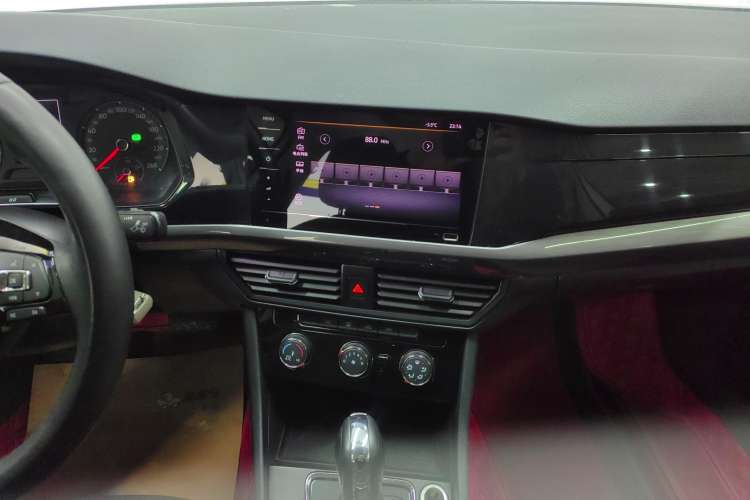 Used Volkswagen Bora 2021 1.5L Automatic Comfort Smart Connect Edition
