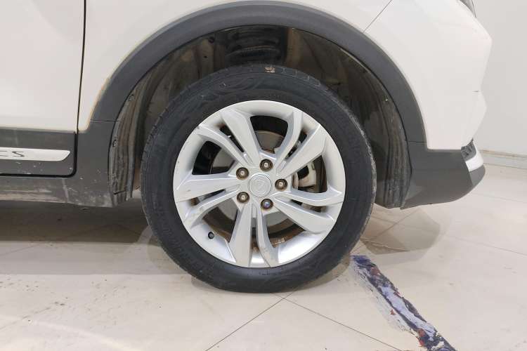 Used Changan CS15 2019 1.5L Manual Entry-Level Version China VI Standard
