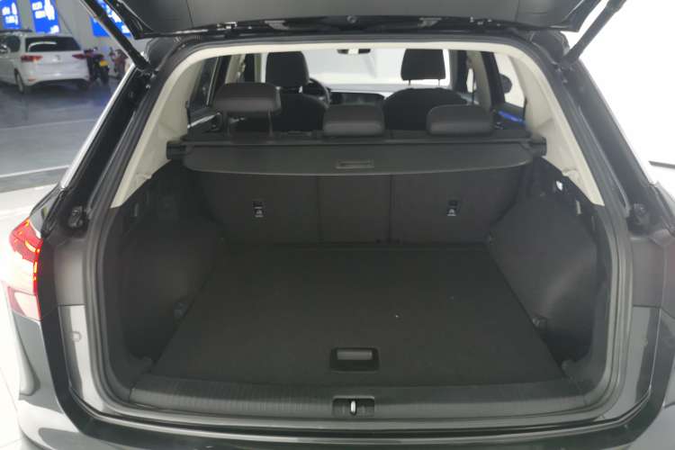 Used Volkswagen Tayron 2020 330TSI Two-Wheel Drive Luxury Smart Connectivity Version
