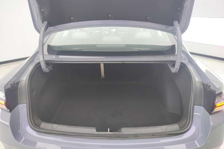 Used Geely Auto Preface 
