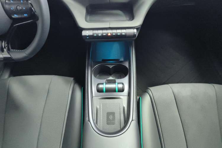 Used BYD Dolphin 2024 Honor Edition 420km Fashion Version
