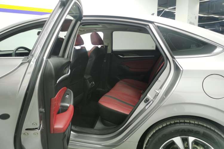 Used Changan Eado 2021 PLUS Blue Whale NE 1.4T GDI DCT Prestige Model
