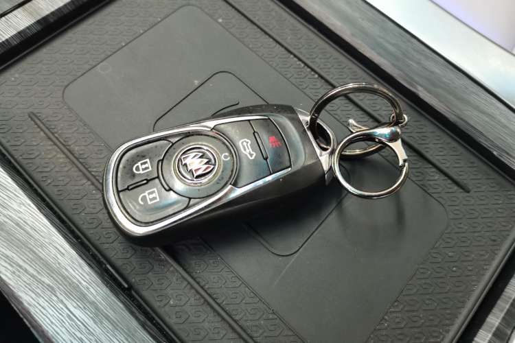 Used Buick GL8 2021 ES Landtrek 653T Comfort Edition
