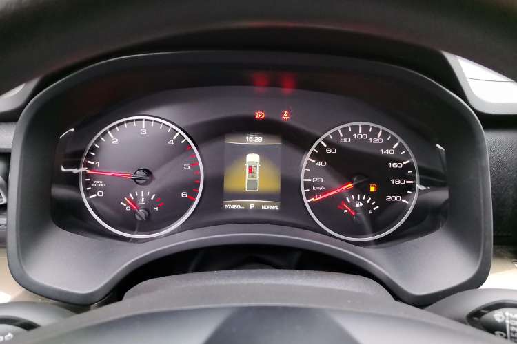 Used Great Wall Poer 2023 2.0T Commercial Version Automatic Diesel Two-Wheel Drive Elite Trim with Long Bed – GW4D20M
