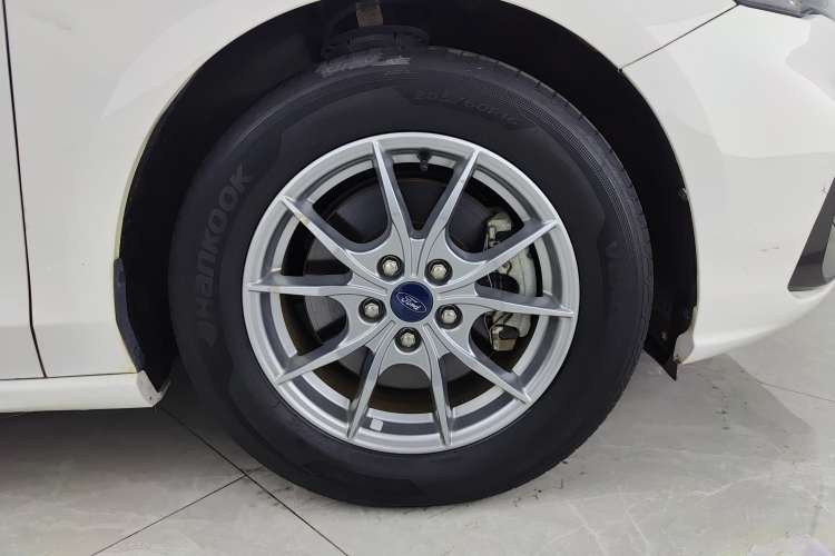 Used Ford Focus 2021 Hatchback EcoBoost 180 Automatic Titanium Edition
