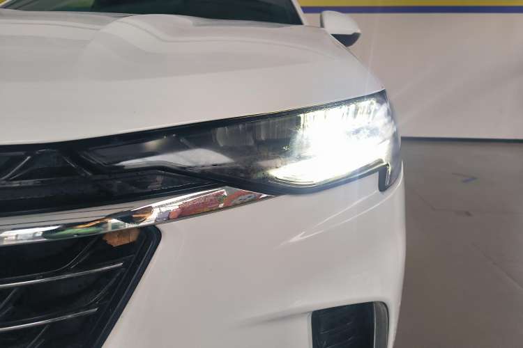 Used Buick Envision 2022 Encore Plus 652T Five-Seat Luxury Model
