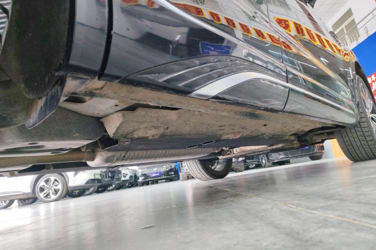 Used Hongqi HS5 2023 2.0T Four-Wheel Drive Flagship Pro Edition
