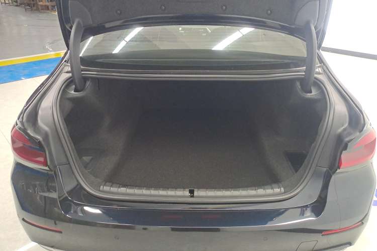 Used BMW 5 Series 2022 Updated 530Li Leading Edition Luxury Package