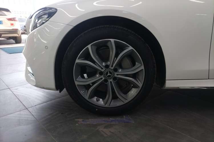 Used Mercedes-Benz E-Class 2020 Restyled E 300 L Sporty and Stylish Edition