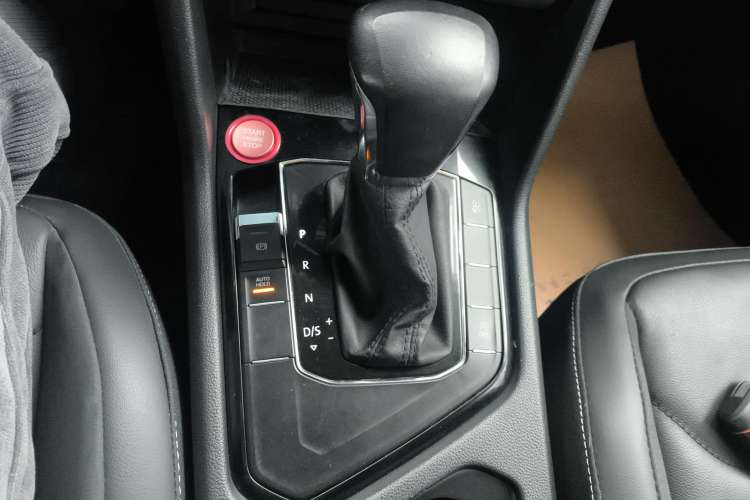 Used Volkswagen Tiguan L 2019 330TSI Automatic Two-Wheel Drive Panoramic Comfort Edition China V Standard
