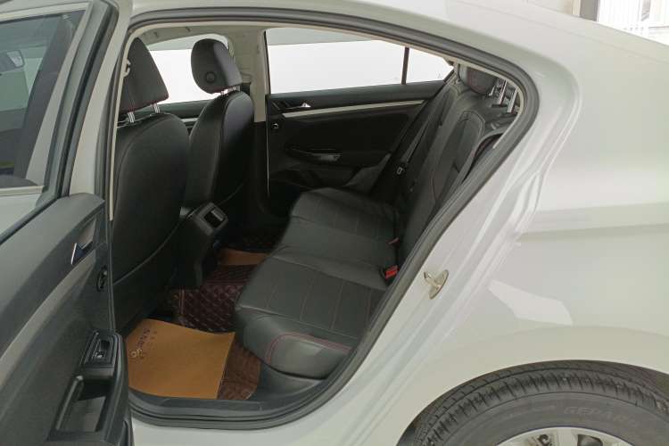 Used Volkswagen Bora 2021 1.5L Manual Fashion Smart Connect Edition
