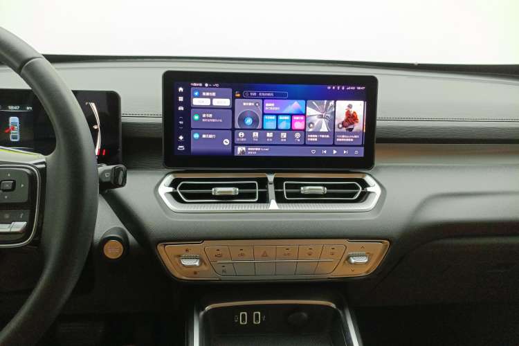 Used Haval H5 2023 2.0T Automatic Two-Wheel Drive LinkedIn Gasoline
