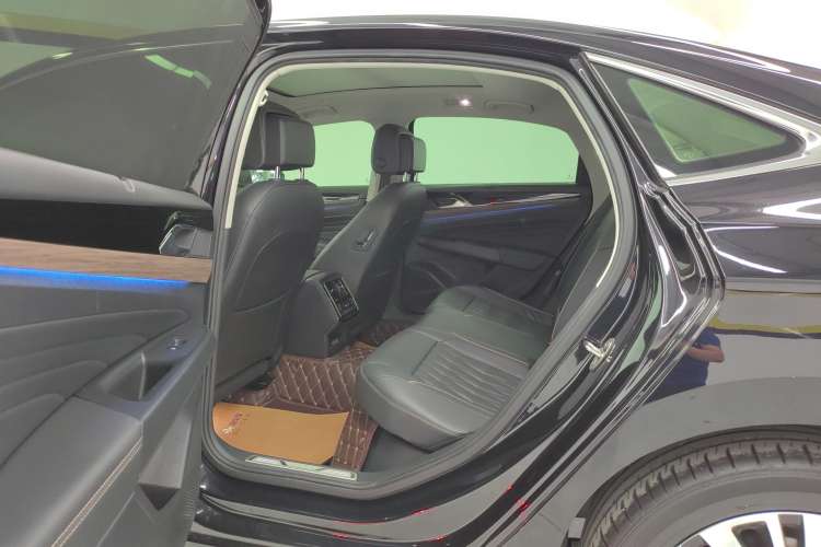 Used Volkswagen Passat 2019 330TSI Luxury Edition China V Standard
