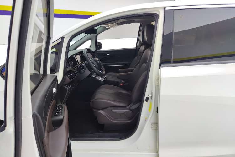 Used GAC Trumpchi M6 2019 270T DCT Luxury Edition (6-seater) China VI
