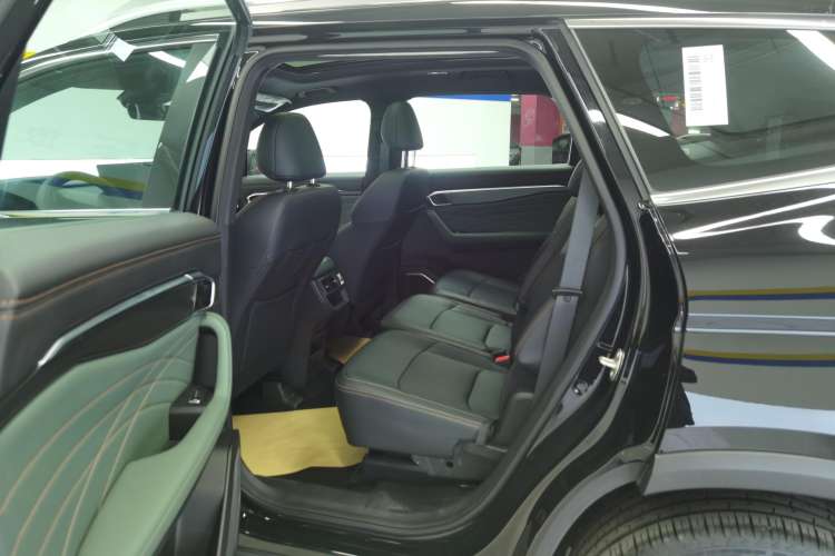 Used Geely Auto Haoyue L 2024 2.0T DCT Prestige Version