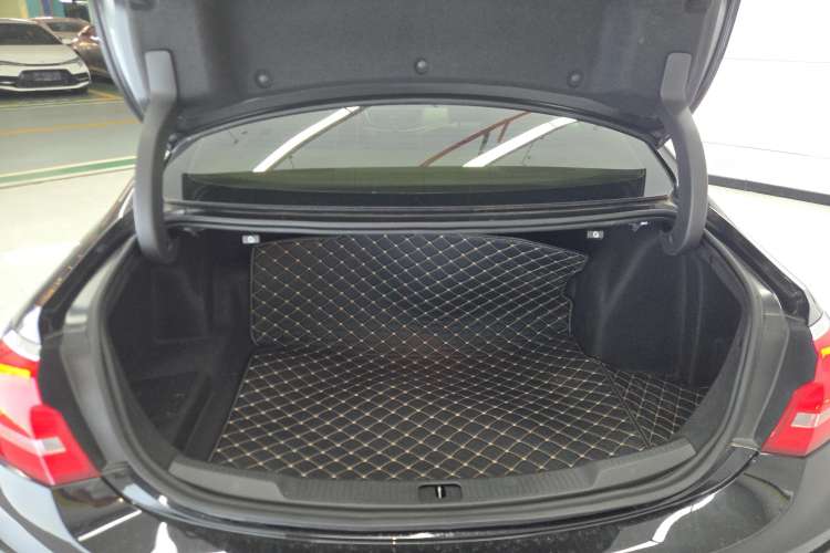 Used Buick LaCrosse 2018 30H Elite Edition
