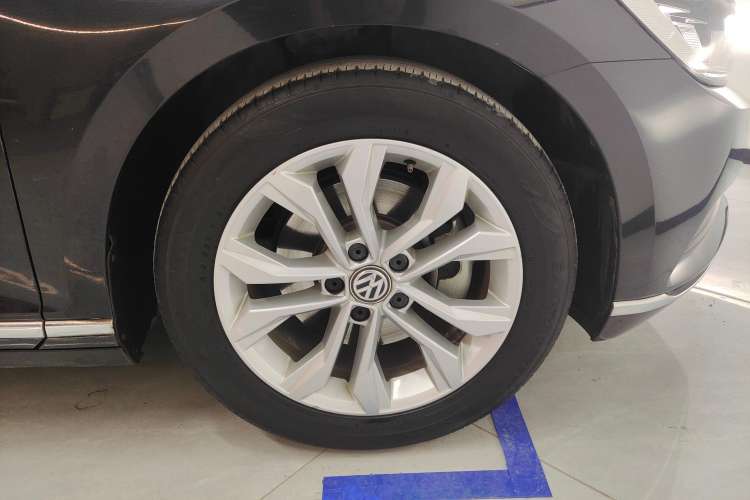 Used Volkswagen Magotan 2019 330TSI DSG Luxury Version China VI Standard
