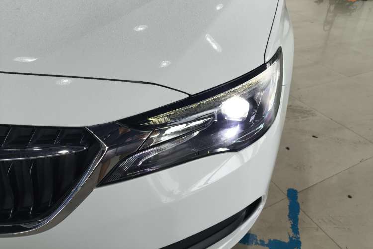 Used Buick GL6 2021 323T Mild Hybrid Connect Luxury Model
