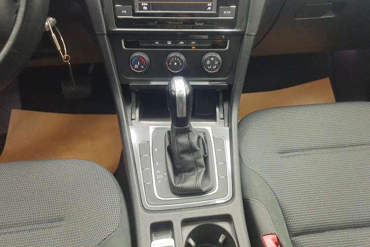 Used Volkswagen Golf 2018 1.6L Automatic Comfort Model
