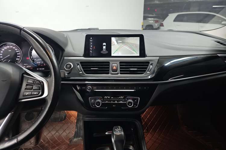 Used BMW 1 Series 2018 118i Design Package Edition
