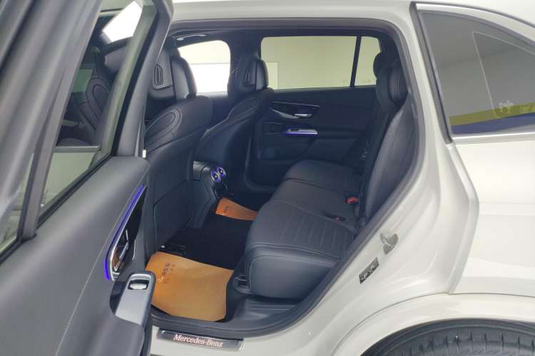 Used Mercedes-Benz GLC 2023 GLC 260 L 4MATIC Luxury 7-Seater